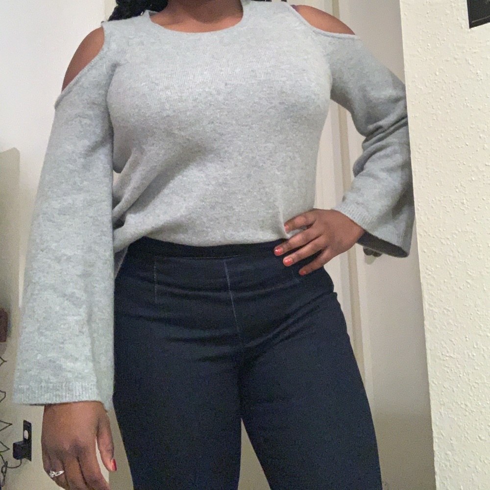 LOFT Cold Shoulder Top